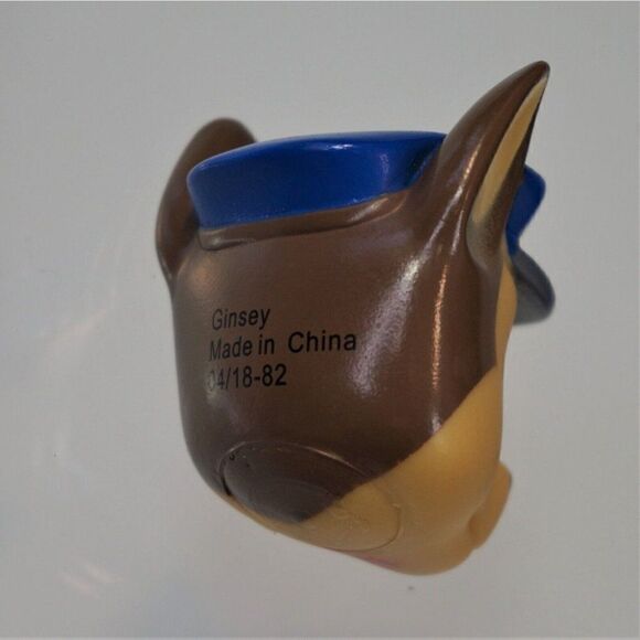 Paw Patrol Chase Bath Squirter Vintage 1982 Ginsey Kids Bath Toys - Picture 2 of 4